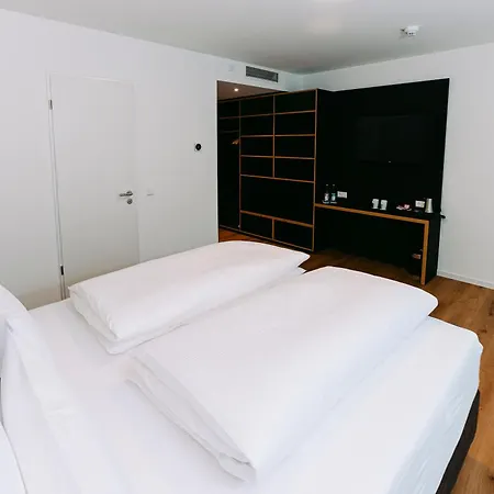 Отель Restaurant Krone Sulzbach am Kocher